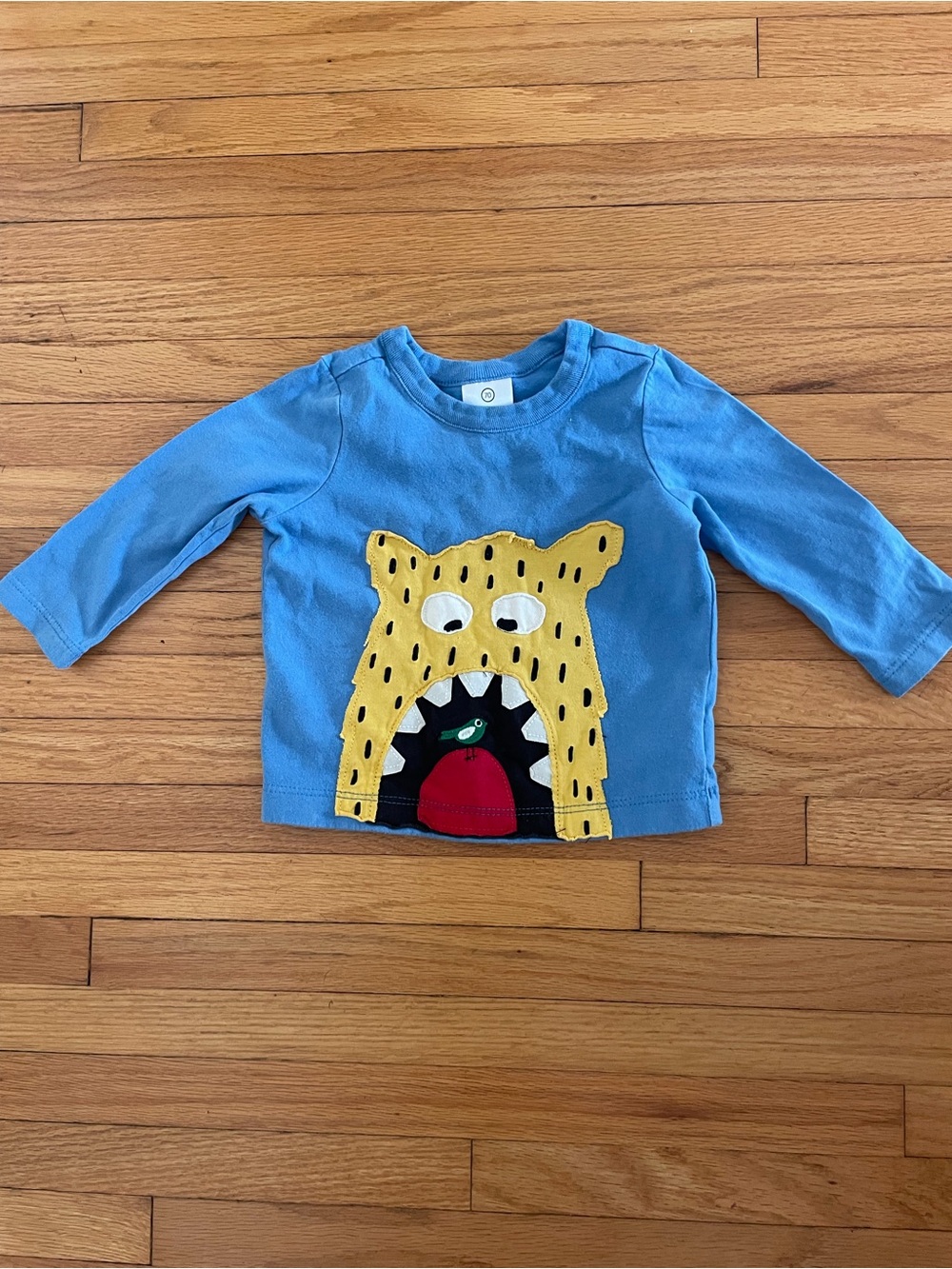 Hanna Andersson Kids Blue Long-Sleeve Monster Applique Shirt Size 70cm 6-12 mos